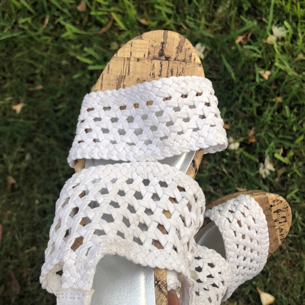 Heels - Picture 2 of 3